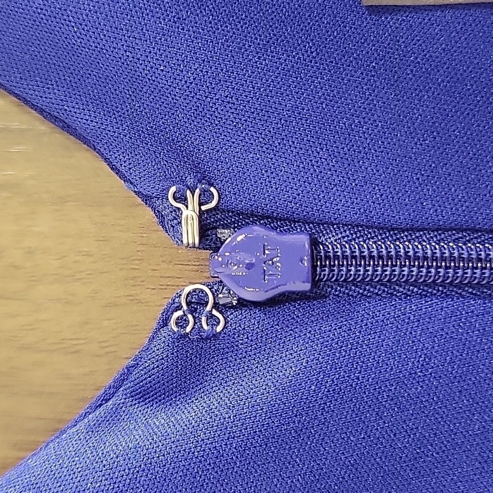 Vince Camuto Royal Blue V-Neck Ruffle-Hem Midi Dress - Picture 5 of 15